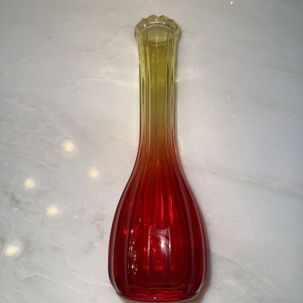 Vintage MCM Jeannette Glass Amberina Ombré Glass‎ Vase Yellow Red 8.5"